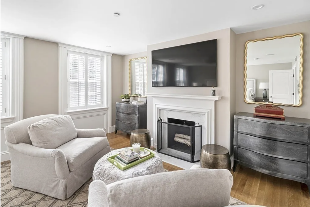 54 Pinckney St, Beacon Hill